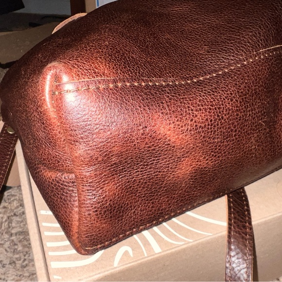 Portland Leather Coldbrew large zip raindrop EUC - Picture 5 of 10